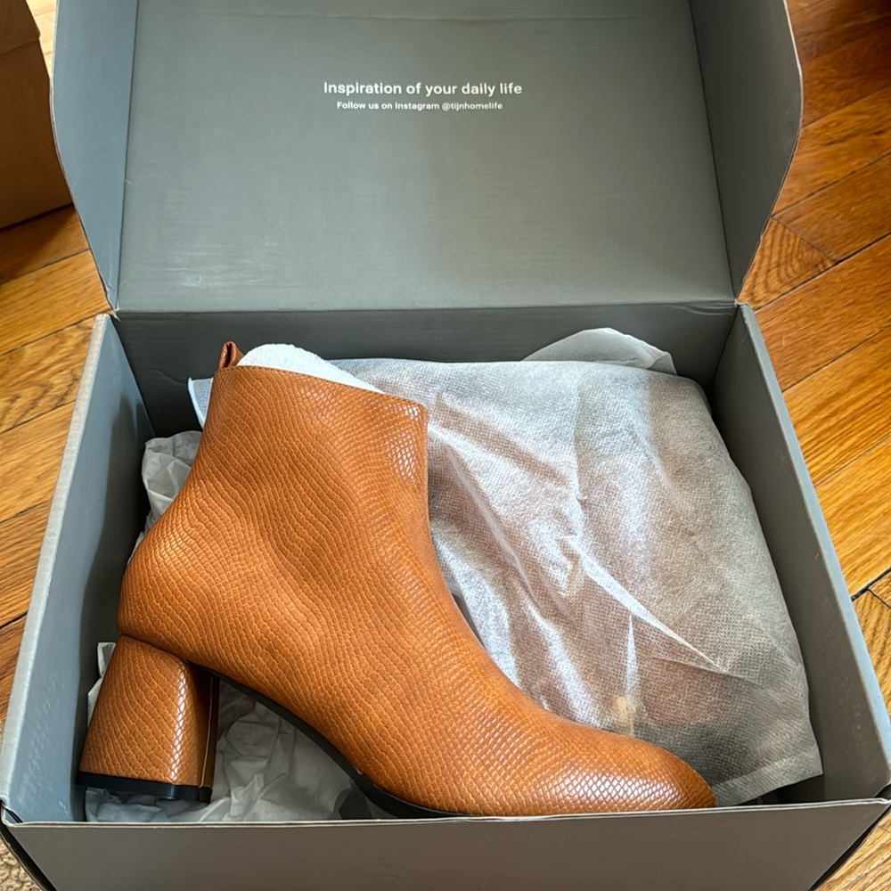 TIJN leather heeled boots booties